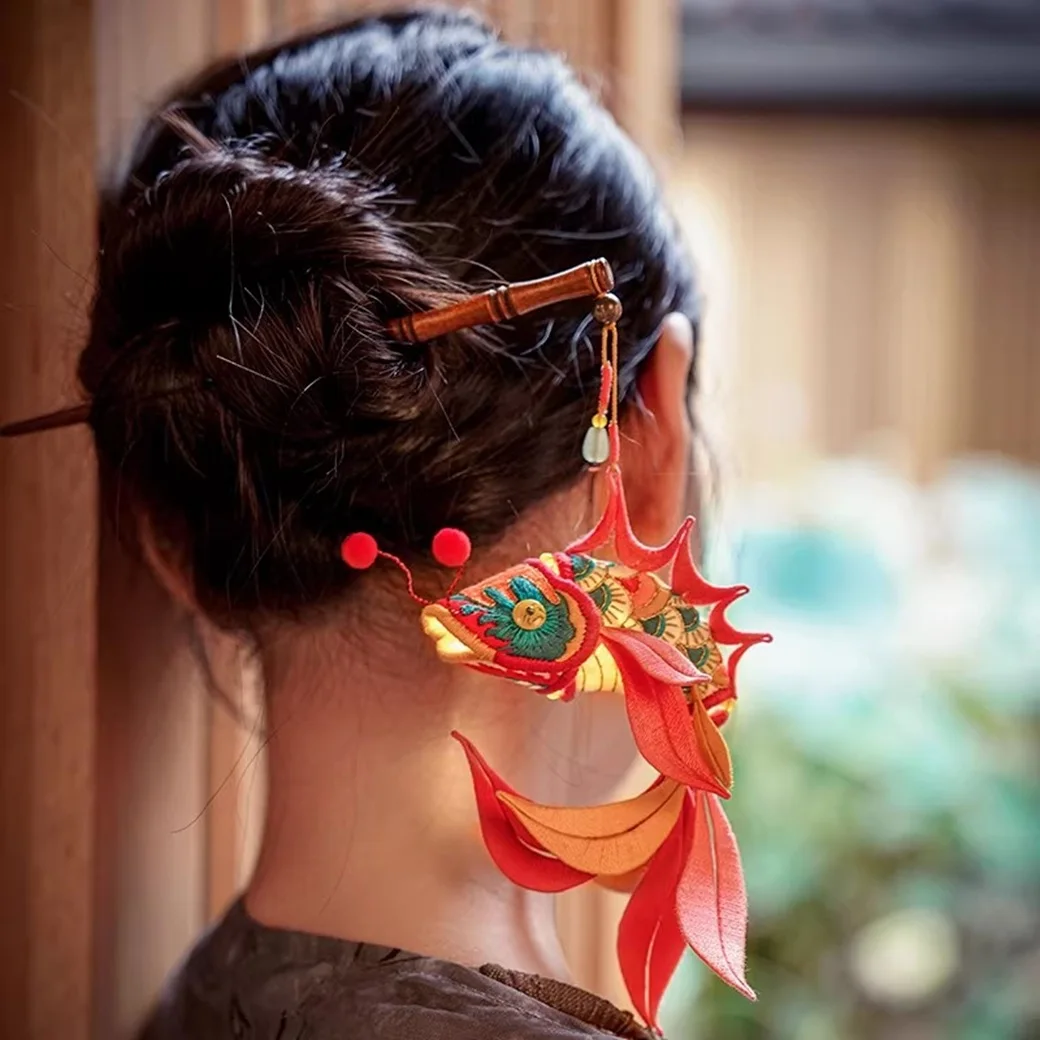 Chinese Style Spring Festival Fish Lantern Embroidery DIY Material Package Luminous Hairpin Pendant Kit Handmade Craft