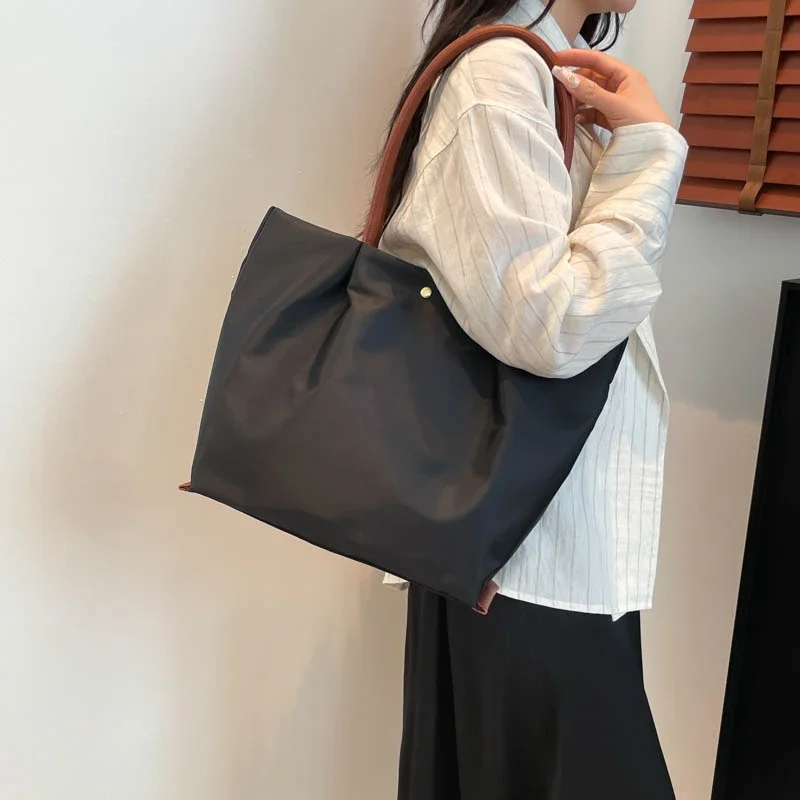 

Popular Classic Elegant Leather Shoulder Bag Messenger Bag For Women From Luxury Brand Famous Designer