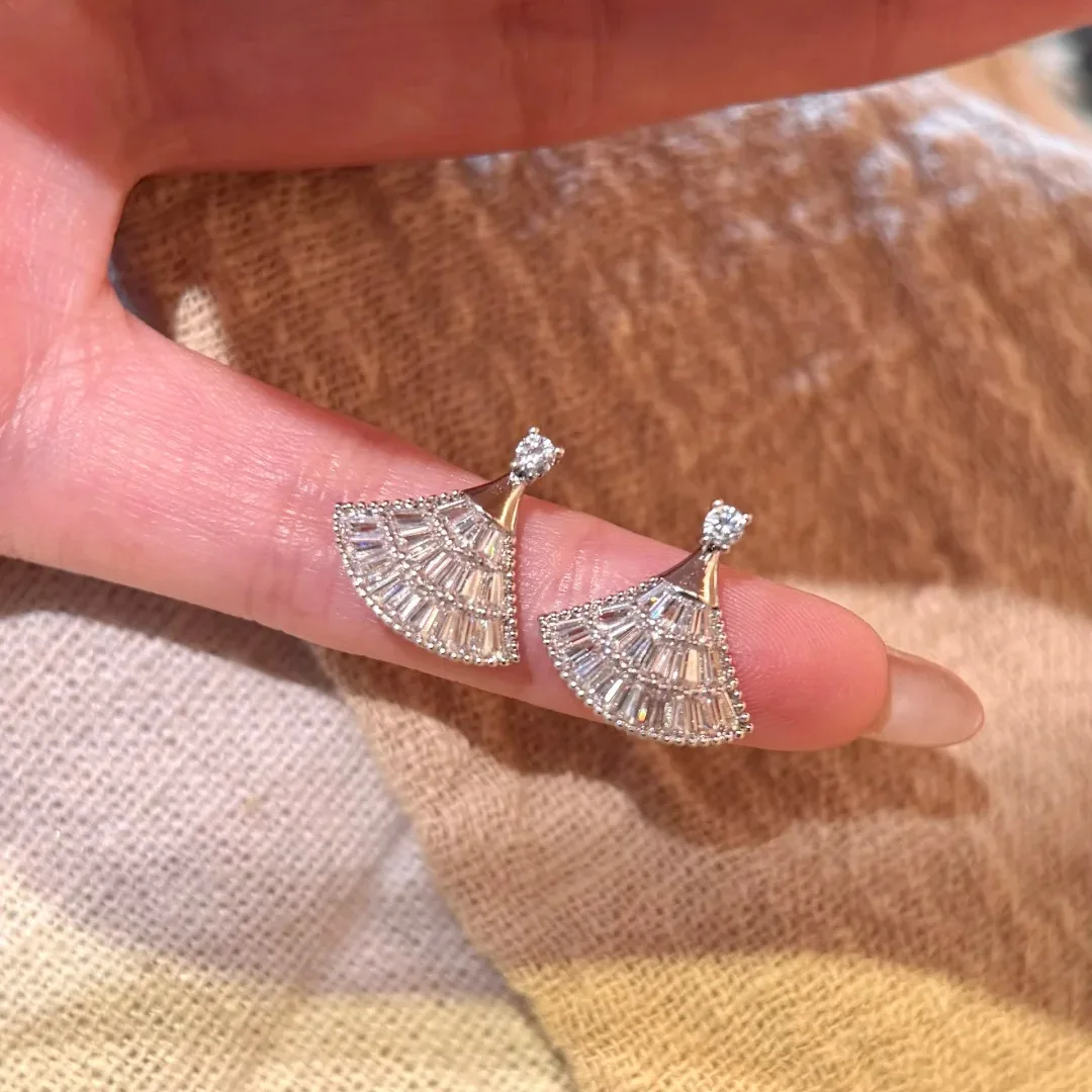 

Серьги-вееры из серебра 925 пробы класса люкс - Модные новые серьги 2026 года в форме платья принцессы, полностью инкрустированные бриллиантами - Подарок на день рождения