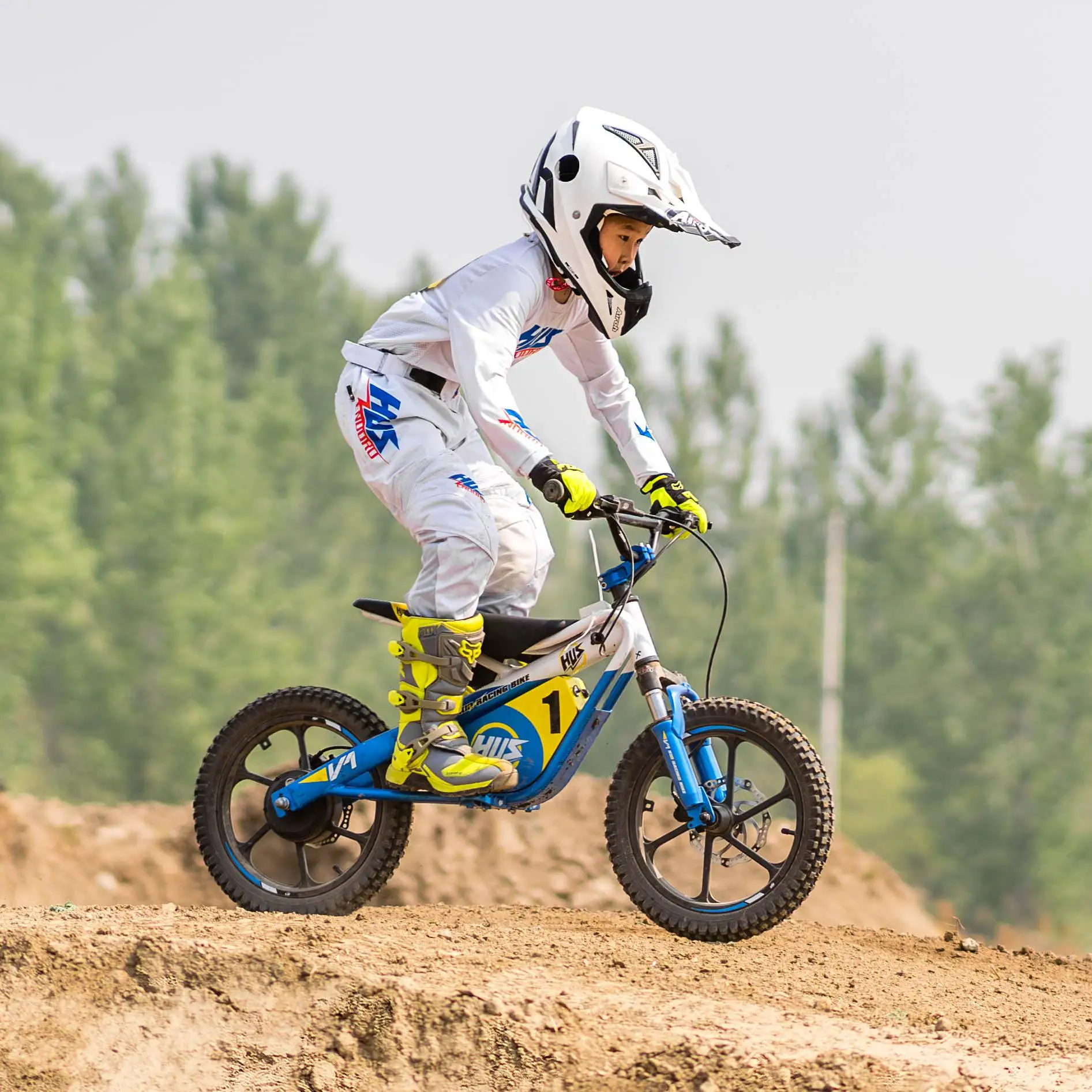 دراجة أطفال 2025 دراجة سباق كهربائية للأطفال 653 وات جودة عالية وسريعة دراجة أطفال ترابية على الطرق الوعرة 12 16 18 20 بوصة دراجة كهربائية بإطارات #3