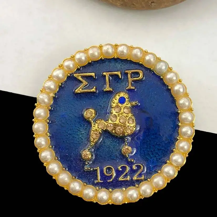 Pearl Rhinestone Enamel Sigma Gamma Rho Poodle 1922 Rotundity Brooches For Women Party Casual Brooch Pins Gifts