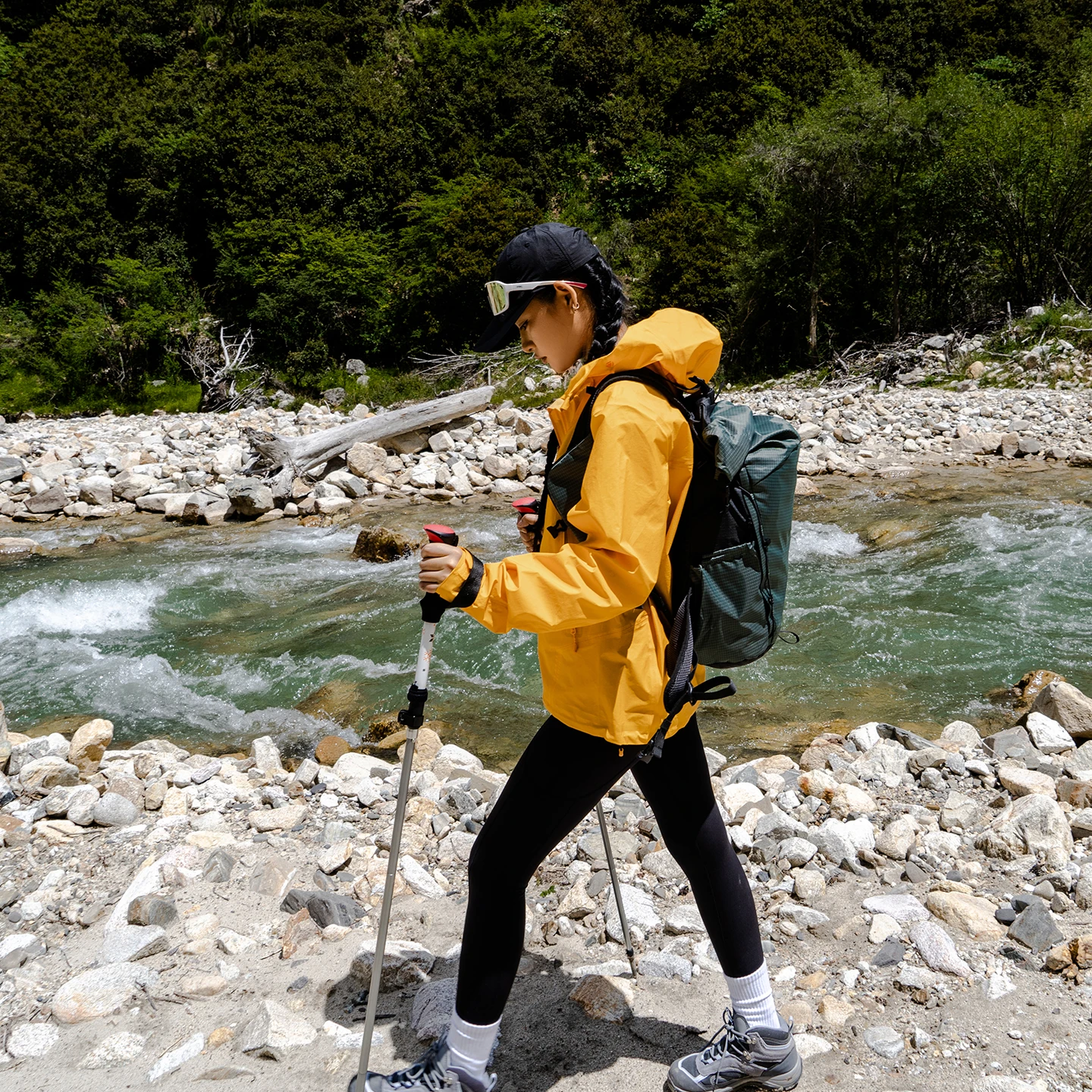 Chaqueta cortavientos Nu-June para mujer, abrigo impermeable de secado rápido para otoño, chaquetas transpirables para exteriores para hombre para acampar, senderismo y pesca