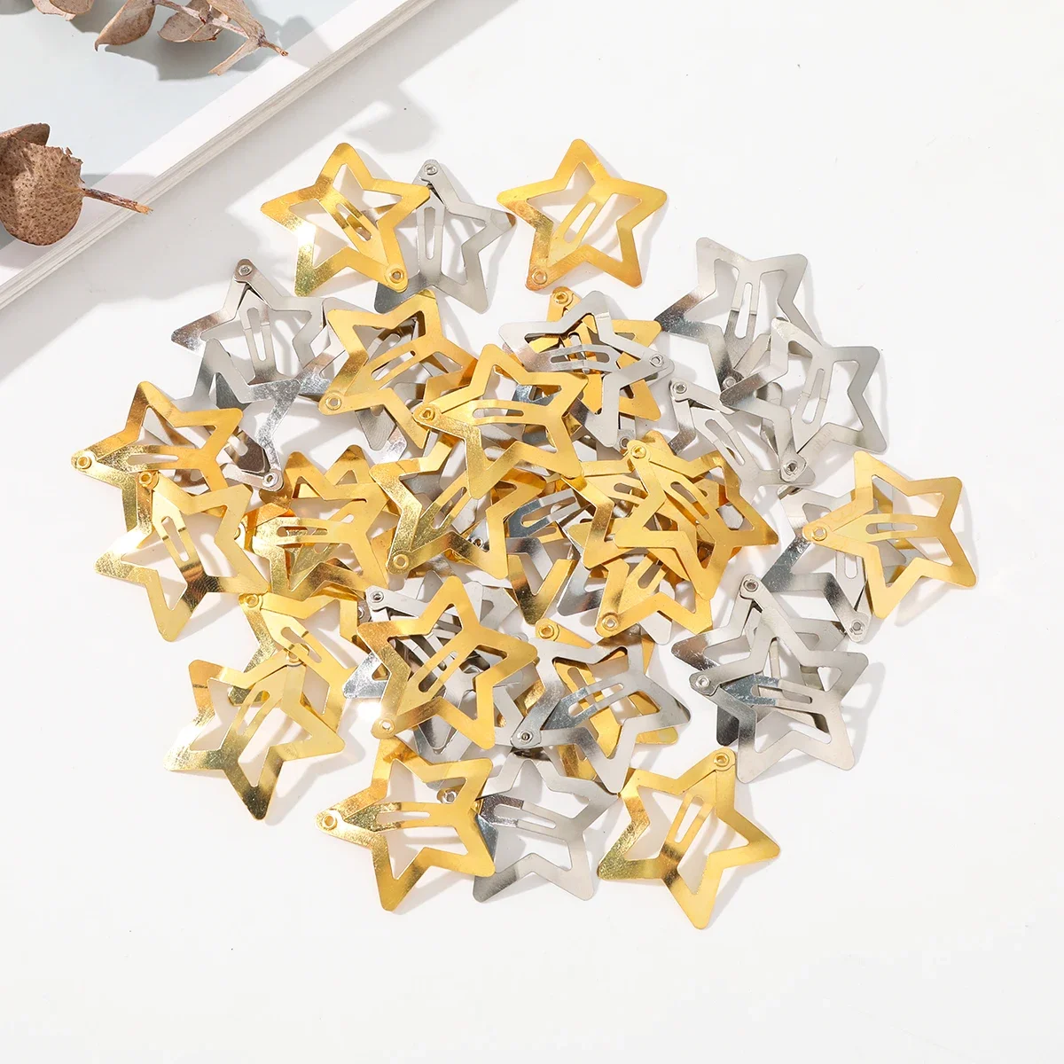 40 Stück Stern-Haarspangen, goldfarben, Y2K-Haarschmuck, Pentagramm-Haarspangen für Mädchen und Frauen, Metall-Druckknopf-Haarnadeln, Haarspangen – Detail 1
