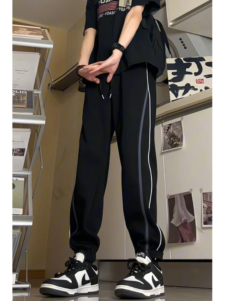 

Мужские летние спортивные брюки в полоску в американском стиле High Street, коллекция 2024 года, модные, винтажные, тонкие, свободные, с манжетами, повседневные, дышащие