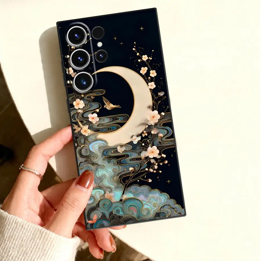 Cloudy Moon Phone Cover Case for Samsung Galaxy S26 Ultra S22 S20 S25 FE S10 S25+ Note 20 S23 S24 Plus S21 S26+