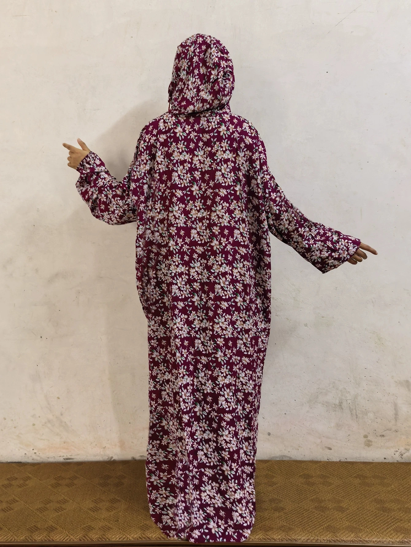 Nuevo vestido musulmán de oración con capucha de Ramadán África Dubai Türkiye bata islámica de manga larga con capucha vestido de mujer abaya islámico estampado