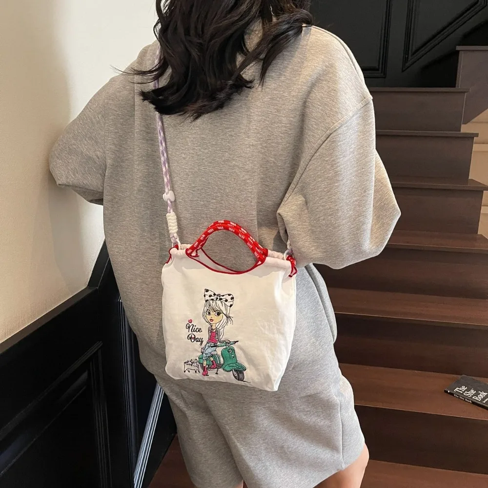 Women's Nylon Shoulder Bag Cartoon embroidery Large Capacity Drawstring Mobile Phone Bag Lightweight Messenger Bags Bucket Bags