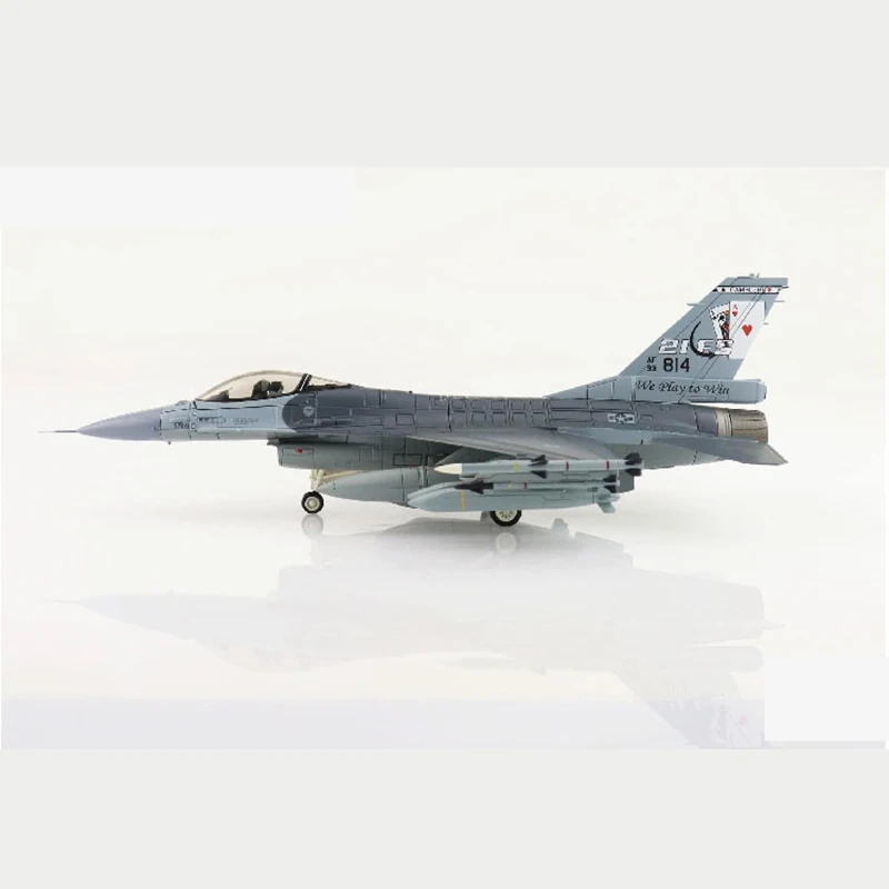 

Die cast F-16V fighter jet militarized combat 1:72 ratio alloy and plastic simulation men's gift