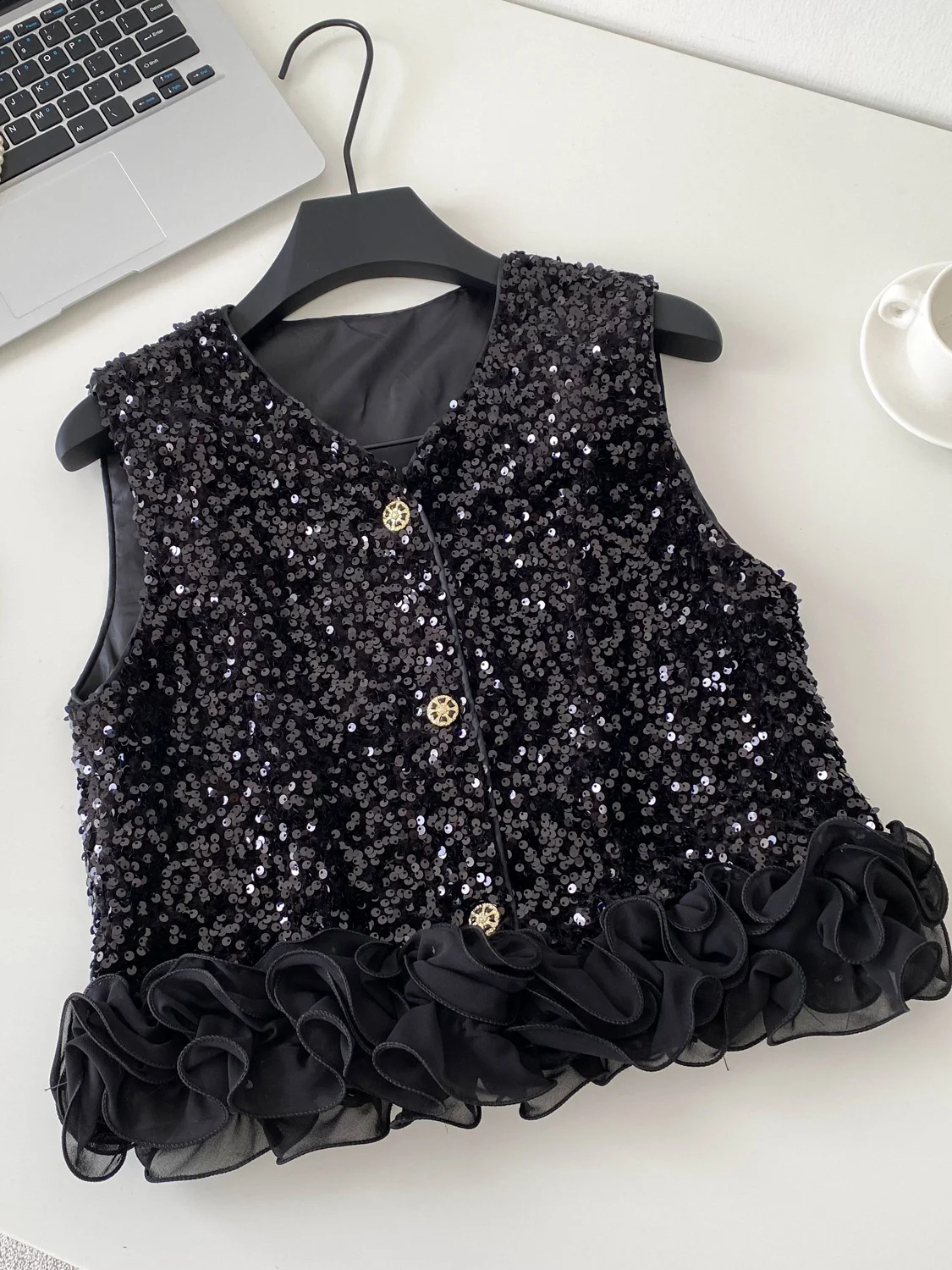 Fashionable Patchwork Sequin V-neck Sleeveless Vest Women's Autumn High-End Versatile Outerwear Commute Style Single Button