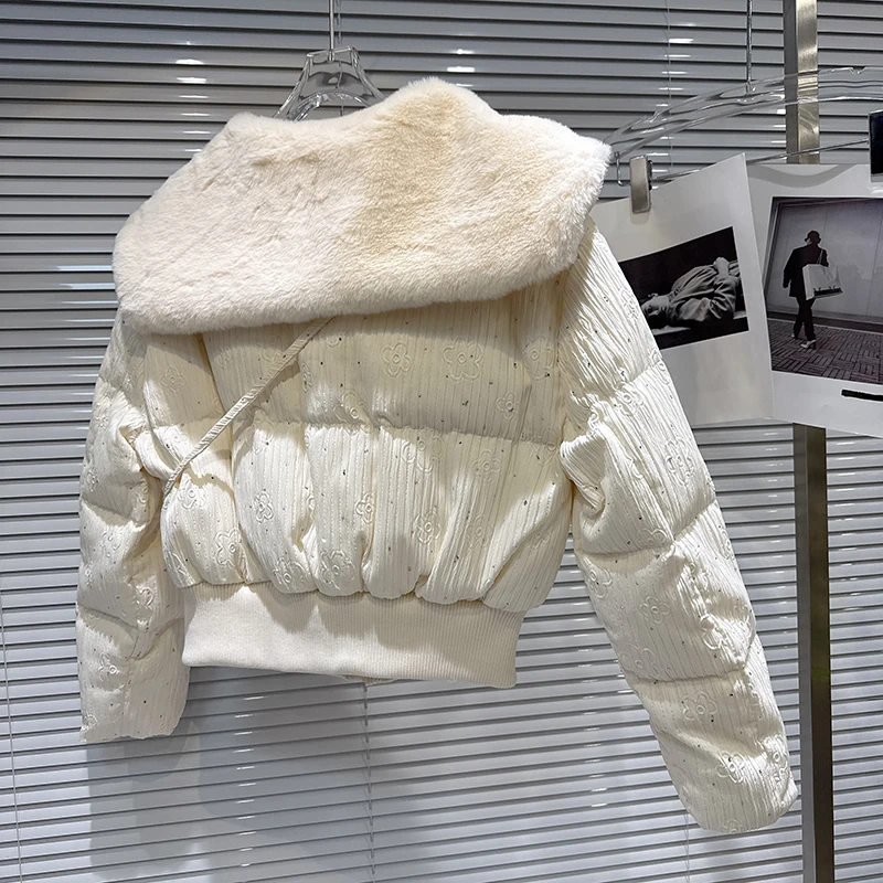 مزاجه الحلو أفخم التلبيب طوق تنقش حجر الراين حقيبة كروسبودي سترة قطن المرأة 2025 شتاء جديد سترة قطن #4