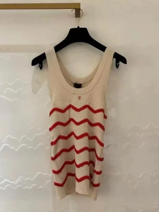 

Summer New High-Definition South Oil 26M Letter Wave Stripe Color Block round Neck Knitted Tank Top Women's Fashion Vest
