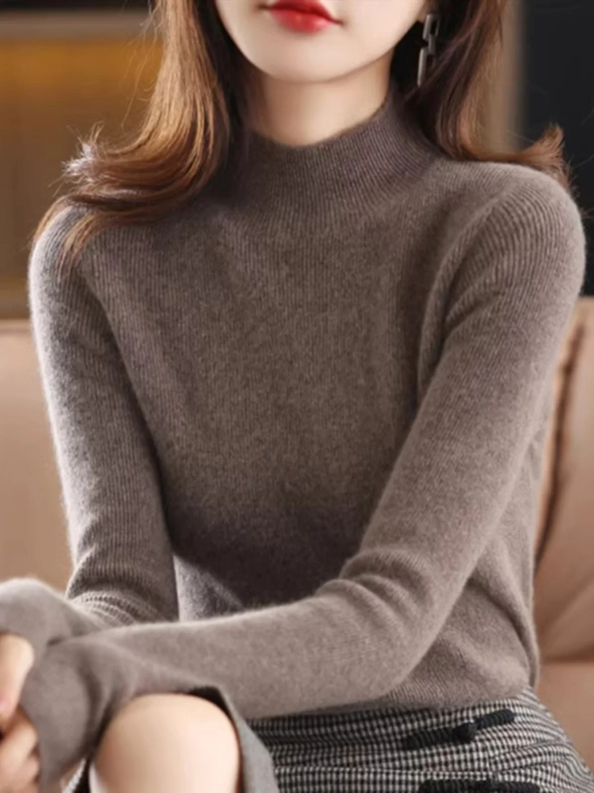 

Elegant Long Sleeve Women's Sweater Slim Fit Base Layer Shirt Stylish Half High Collar Knitwear Ideal for Autumn Weather