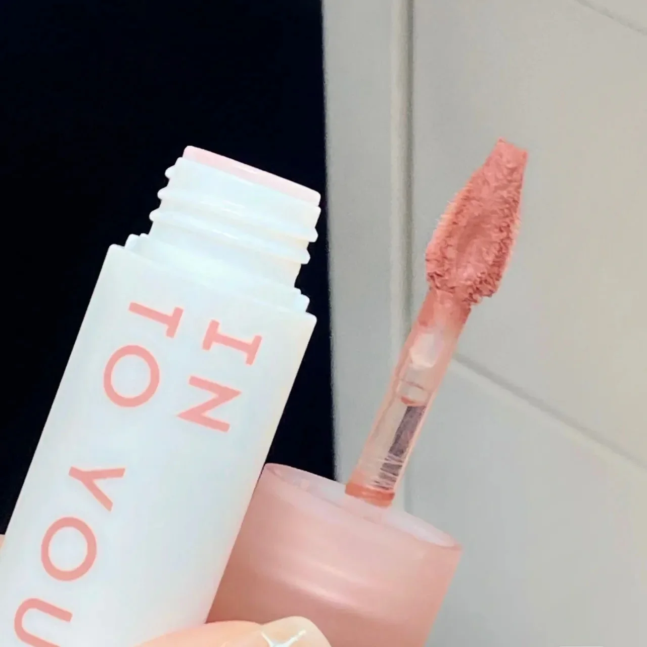 

INTO YOU Lip Gloss Velvet Lipstick Lip Glaze Matte Waterproof Long Lasting Red Lip Tint Women Makeup Original Genuine Beauty