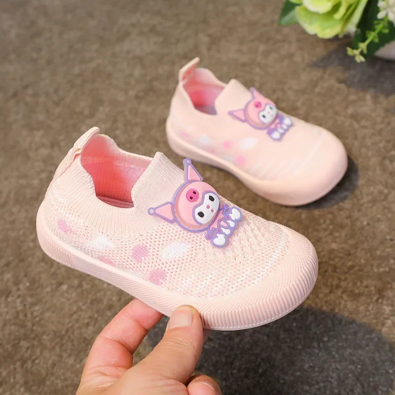 Sanurgente-Baskets Hello Kitty pour enfants, chaussures de sport décontractées pour étudiants, chaussures respirantes à semelle souple pour garçons, chaussures en filet pour bébé, printemps et automne, nouveau