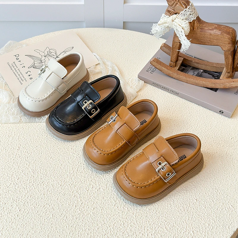 أطفال أحذية من الجلد خريف 2025 النسخة الكورية الجديدة الفتيات الأميرة أحذية الفتيات الصغيرات طفل لينة سوليد حذاء كاجوال حجم 21-30