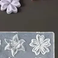 Spring Flower Petals Manicure Design Template 3D Silicone Nail Art Mold Stencil for Creative Beauty Salon Home Use