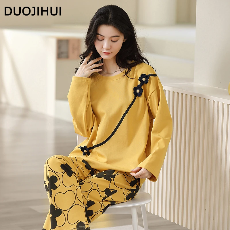 Duojihui Tweedelige Nieuwe Klassieke Dames Pyjama 'S Met Bloemenprint Herfst Basic Pullover Eenvoudige Broek Losse Mode Dames Nachtkleding