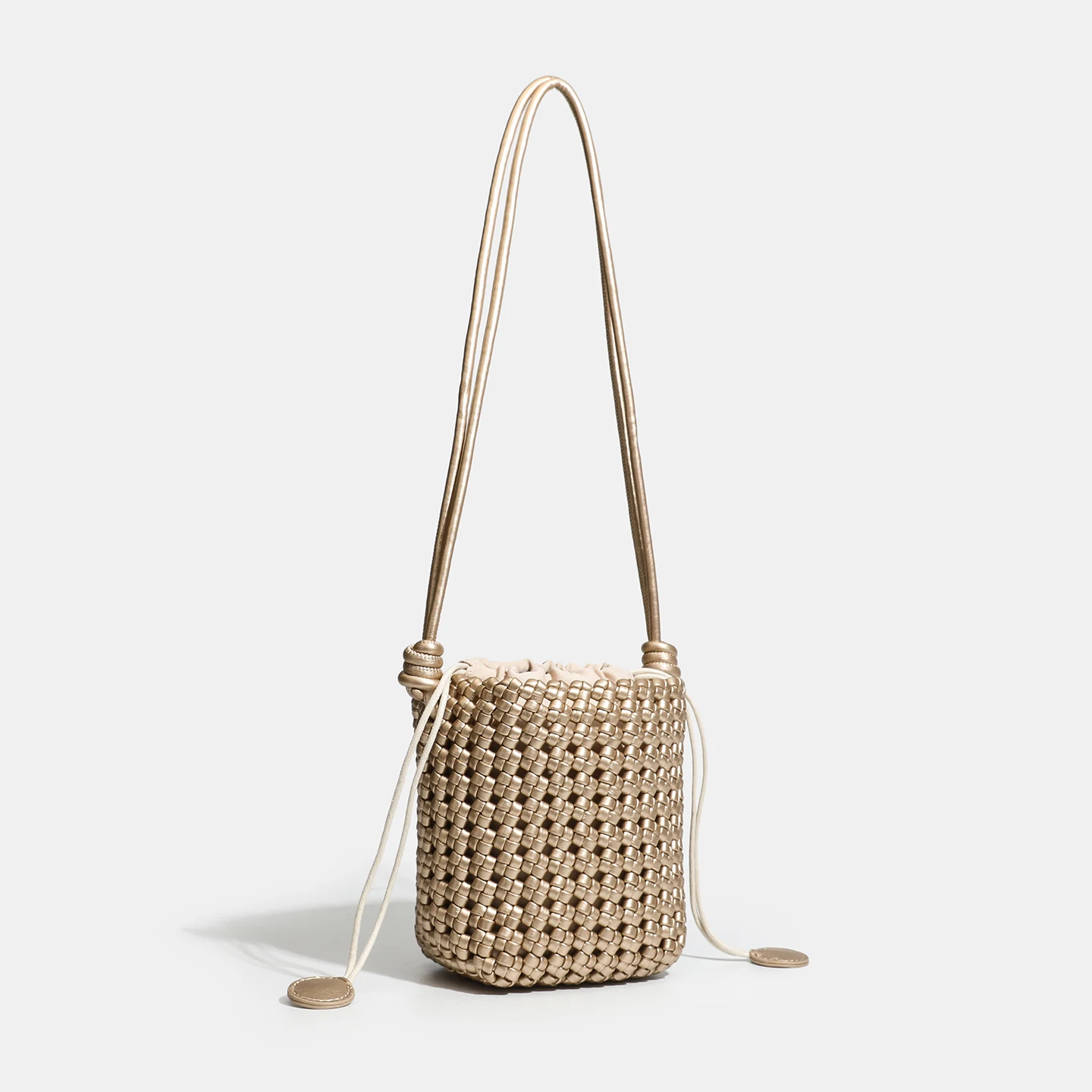 

Fashion Niche Women's Woven Crossbody Shoulder Bag with High-Grade Hollow Design Popular Style for Current Year