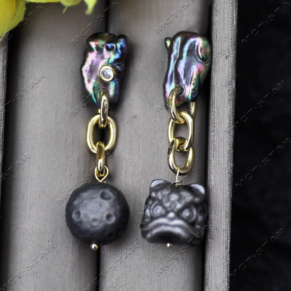 MTC·STAR Mysterious Black 15mm Engraving Moon Totem Lion When Obsidian Biwa Pearl Dangle Earring (c)