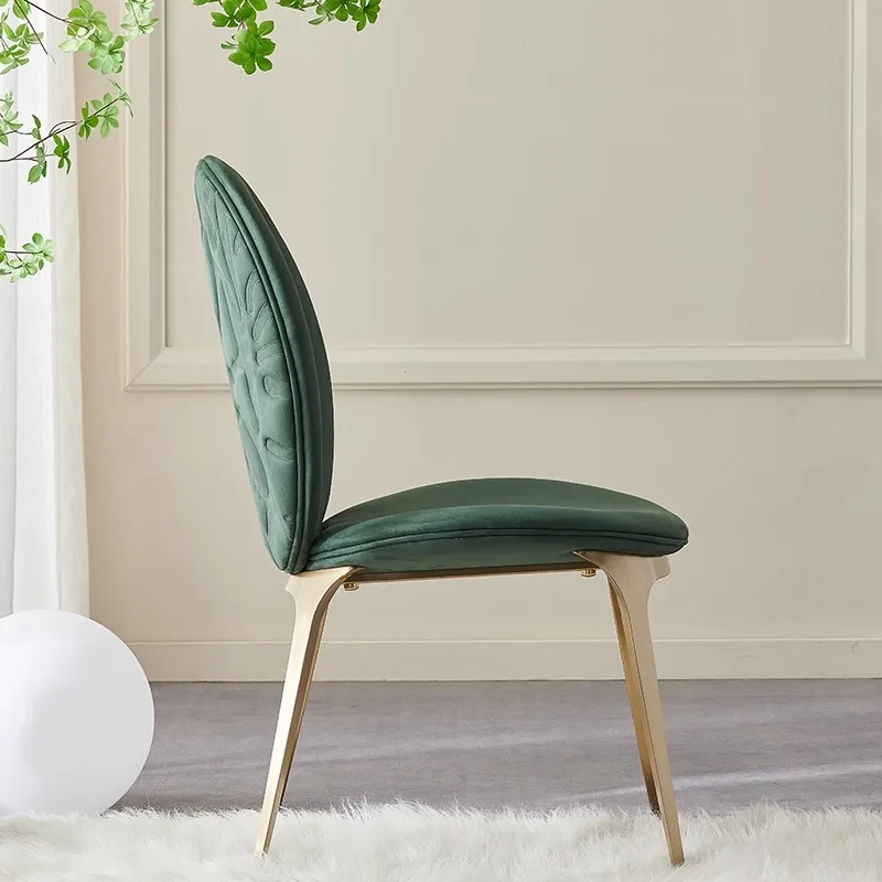 كرسي طعام إيطالي فاخر خفيف، كرسي مصمم بسيط وحديث، كرسي طعام خلفي من القماش الراقي، كرسي طعام للترفيه المنزلي