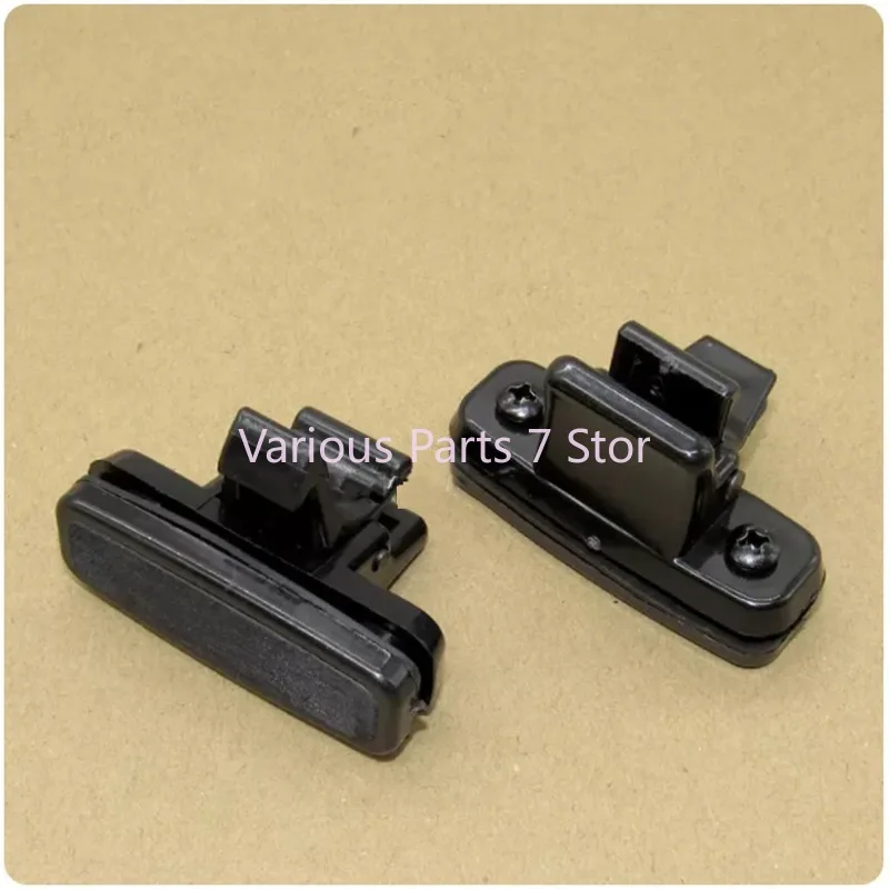 Excavator Door Window Glass Snap Lock Excavator Accessories For KUBOTA HYUNDAI HITACHI KOBELCO DOOSAN DAEWOO SUMITOMO KATO 2pcs