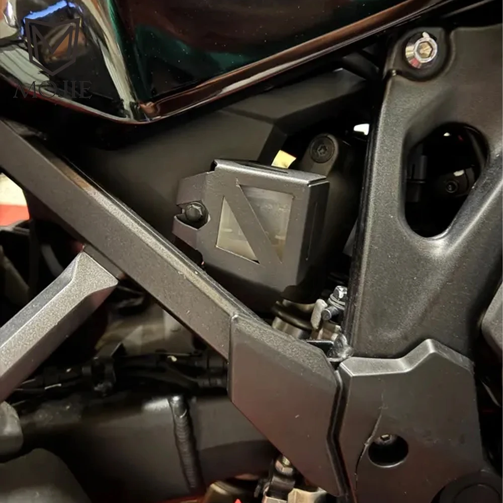 

For Honda CRF1100 Africa Twin ADVENTURE SPORT DCT 2020 - 2025 2026 Motorcycle Rear Brake Fluid Reservoir Cover Guard Protection