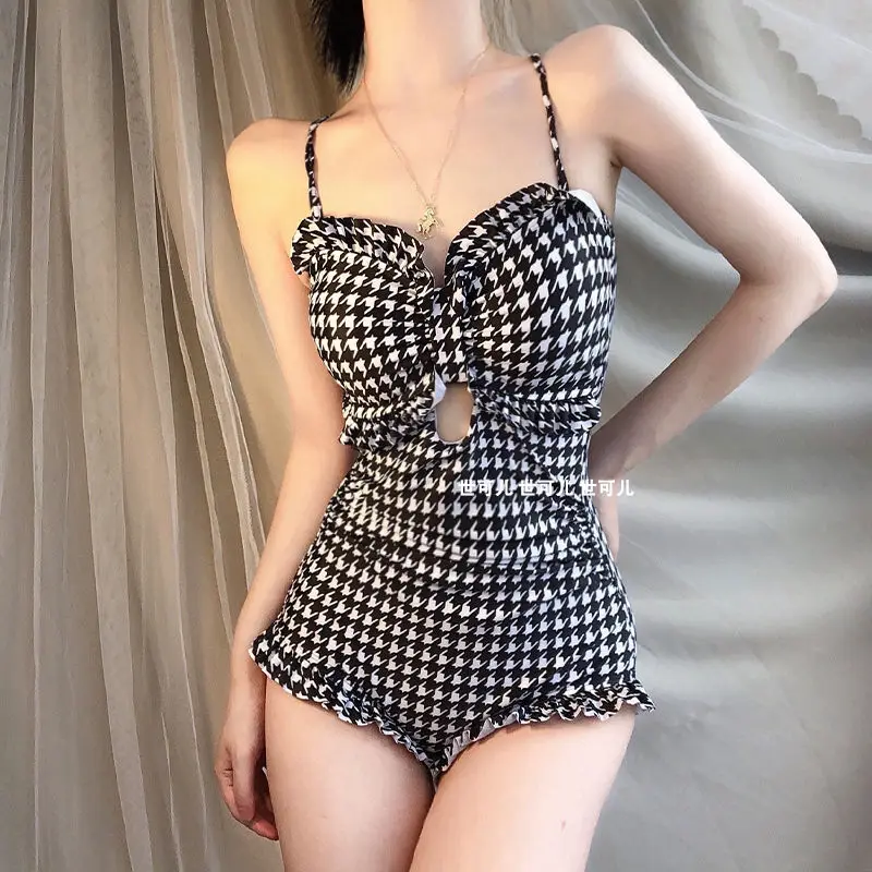 2023 Women\'s Korean Solid Color One Piece Sexy Swimwear Open Back Tight Swimwear Detachable Bra Beach Swimwear Bathwear