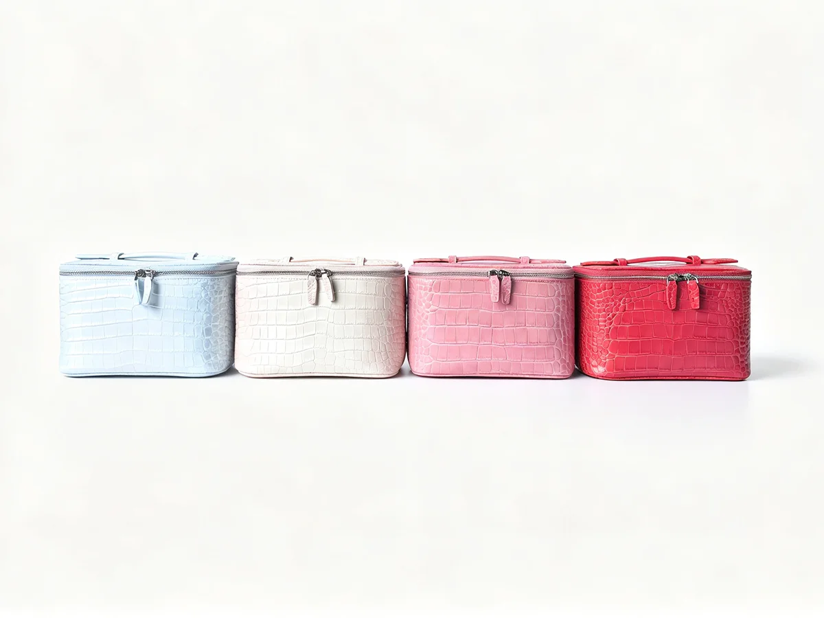 Große Kosmetiktasche aus echtem Leder für Damen, mit Krokodilprägung, als Make-up-Organizer und Reise-Toilettentasche mit integriertem Spiegel, Neu – Detail 4