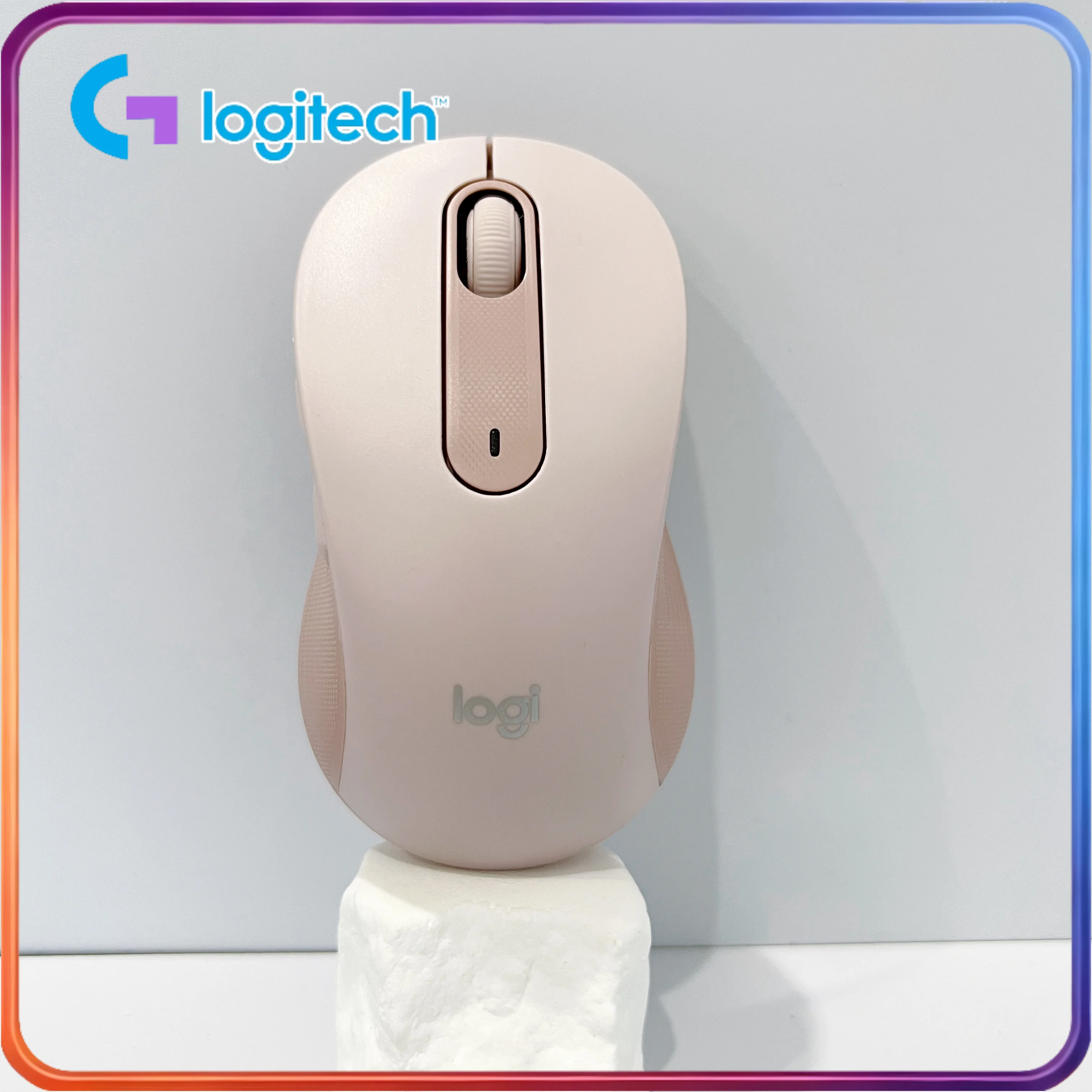 

Офисная мышь Logitech M650/M650L для ноутбука, отличающаяся тонким и портативным дизайном, что делает ее удобной для переноски в поездках на работу.