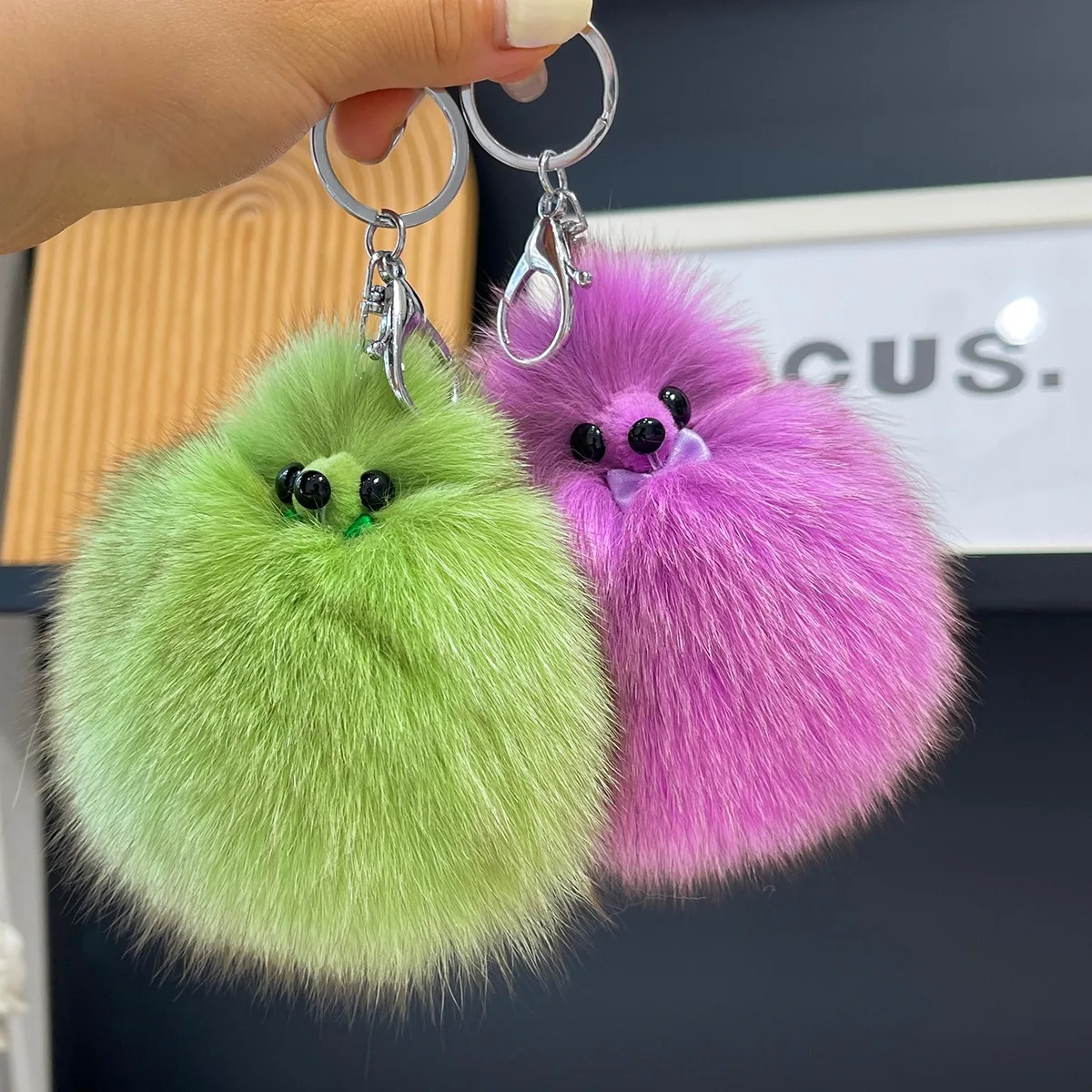 Real Fox Fur Keychain Natural Plush Pom Pom Ball Women\'s Bag Pendant Luxury Car Key Ring Metal Pendant Cute Key Chain Girl Gift