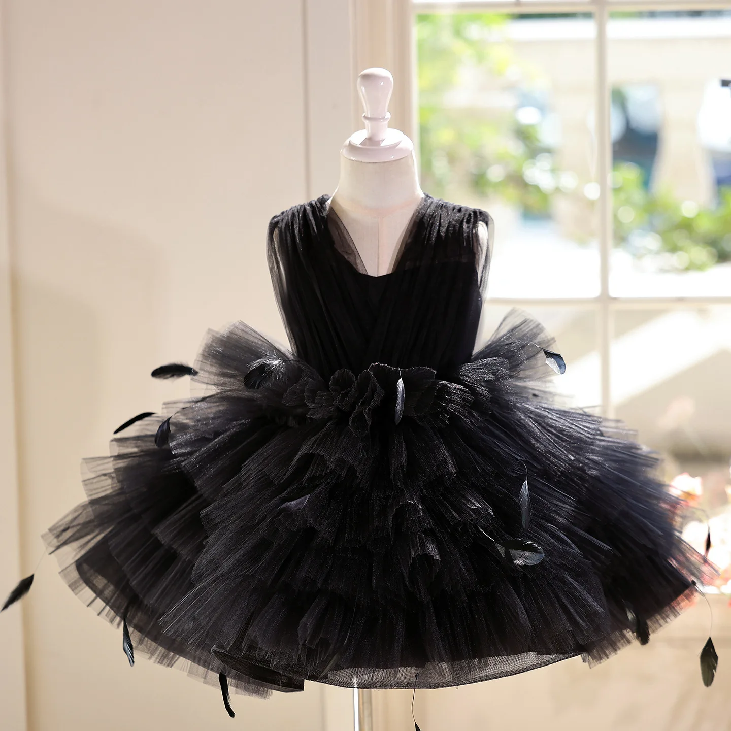 Somenie Girls Princess Dress, Premium Black Birthday & Host Gown, Elegant Outfit for Piano Performance Parties