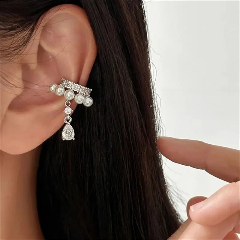 2 Stück glänzende Wassertropfen-Zirkon-Anhänger-Clip-Ohrringe für Damen, doppellagig, C-Form, Kristallperle, kein Piercing, Ohrclip-Manschette – Detail 2
