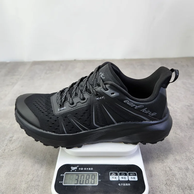 Mens Breathable Rebound Thick Sole Running Shoes Anti-slip Cushioning Outdoor Cross-country Running Shoes Couple Casual Sneaker