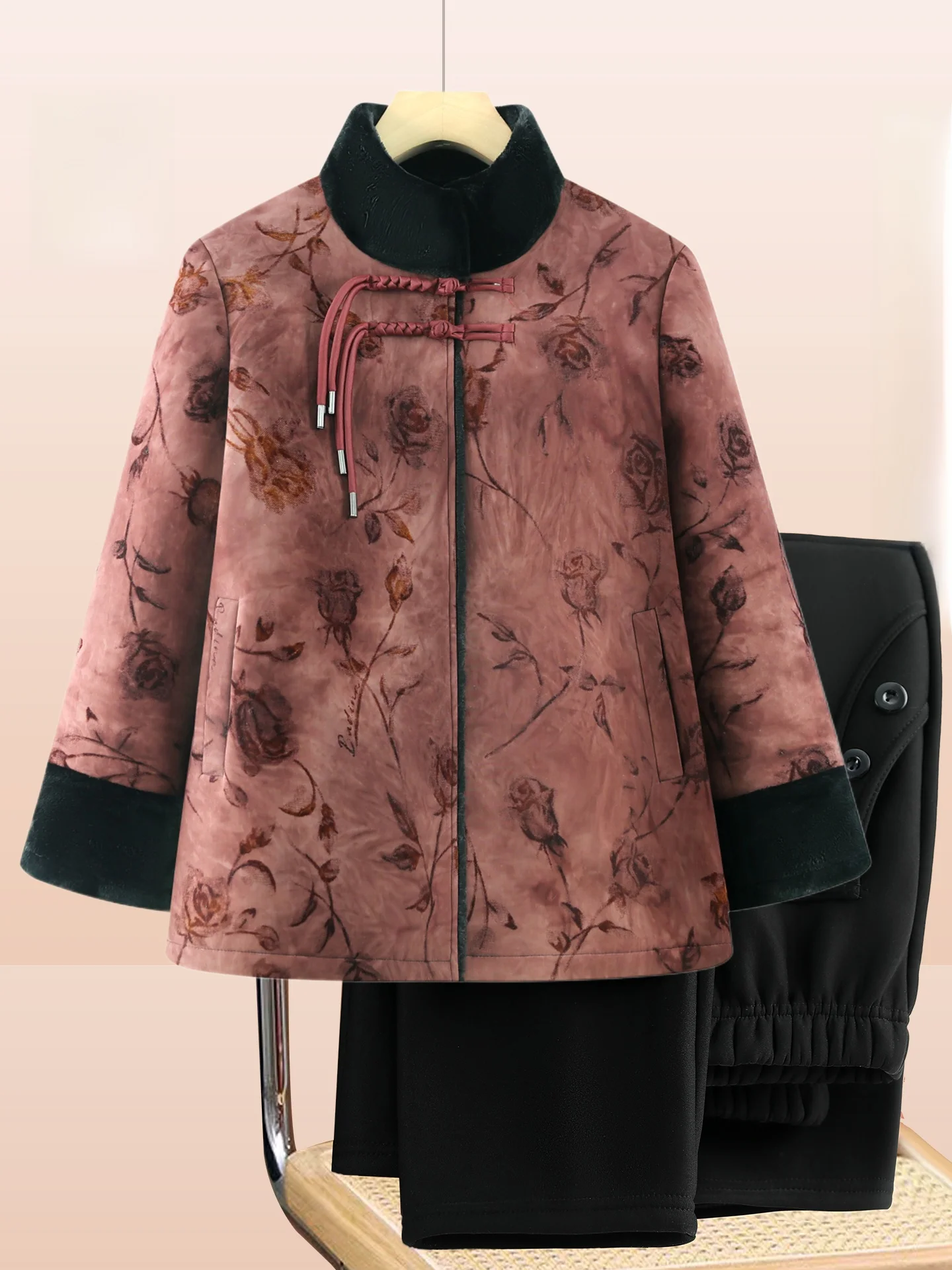 

Новое зимнее пальто 2025 года с меховой подкладкой для женщин и мам, длинное, свободного кроя, теплое, хлопковое, верхняя одежда