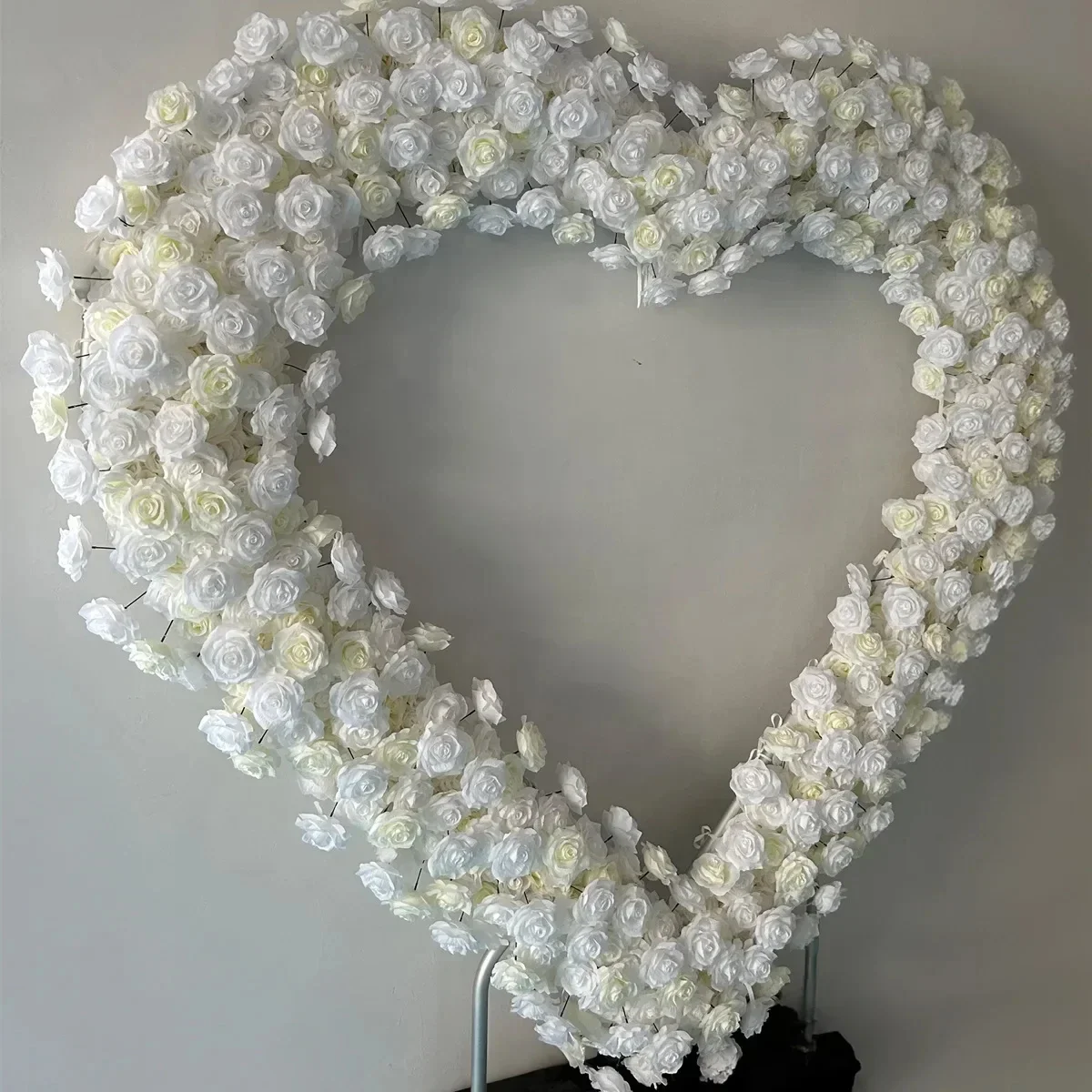 Romantische 3D-Seidenrosen-Wandpaneele, künstliche Blumen, elegante, künstlerische Blumenwanddekoration für Hochzeitszeremonien und Partys zu Hause. – Detail 3