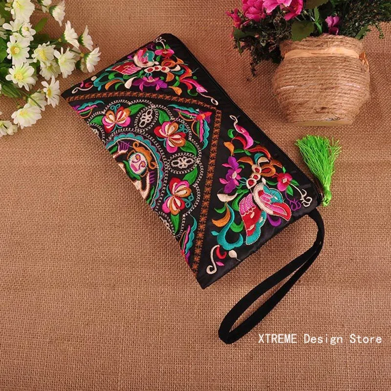 Bolso de mano de mariposa Retro étnico para mujer, monedero bordado, borla de embrague, solapa pequeña, venta de verano