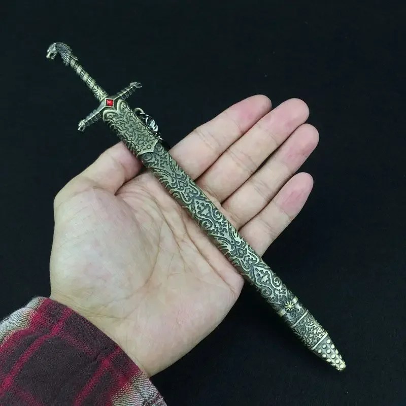 21 centimetri Game Thrones Oathkeeper Spada Antichi Periferiche Tradizionali Portachiavi Arma Modello In Metallo Action Figures Regalo Giocattoli