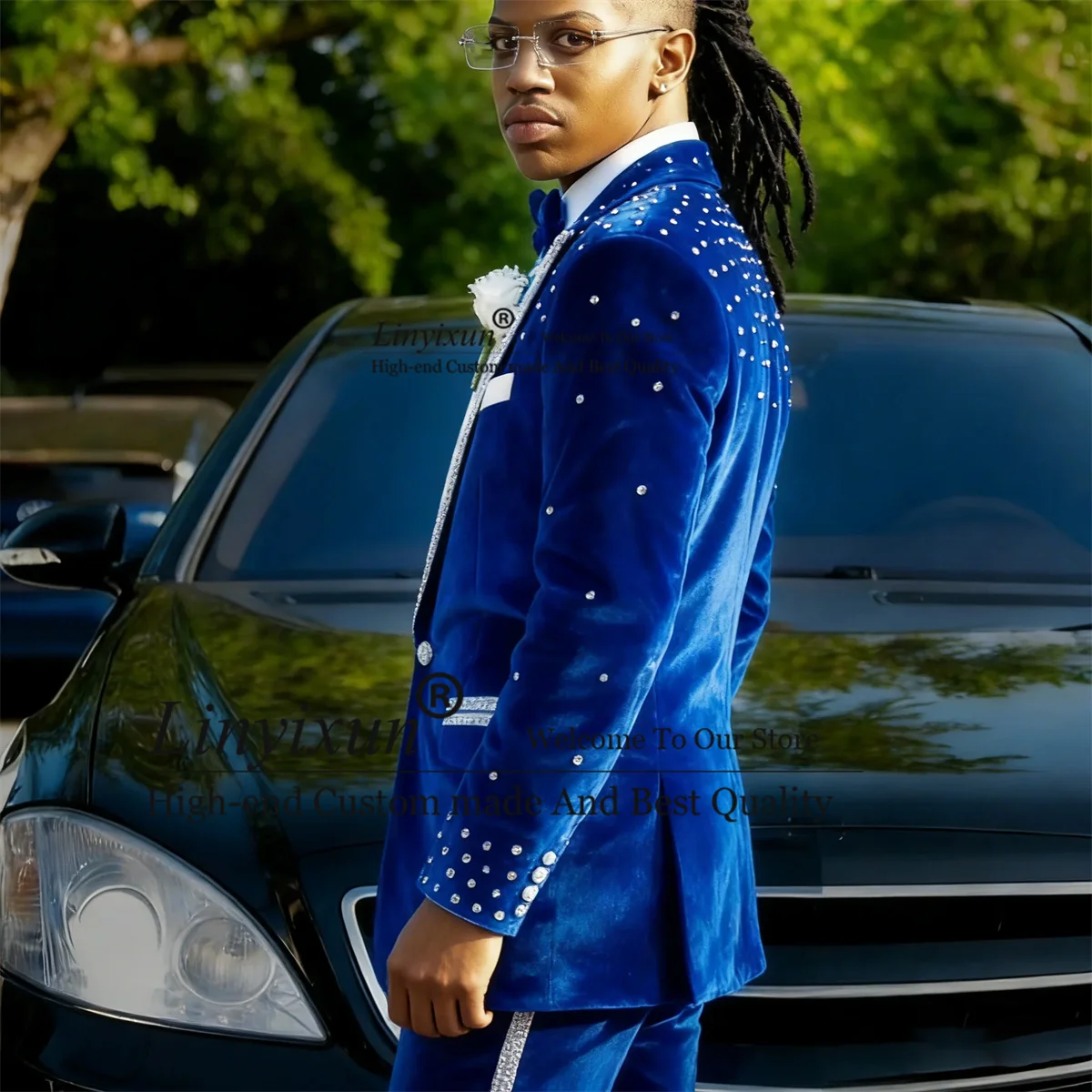 

Свадебные костюмы для мужчин с блестящими стразами и жемчугом, 2-х предметные комплекты, индивидуальный пошив, мужские пиджаки и смокинги, облегающий крой, бархатный костюм для жениха.