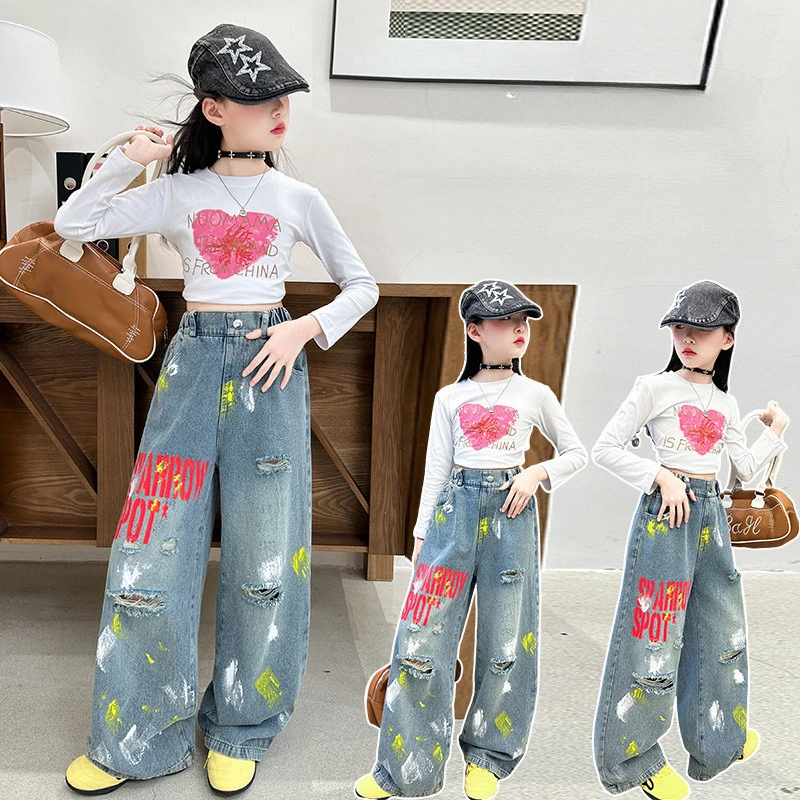 Girls' Ripped Jeans Spring and Autumn Kids Straight Leg Pants Children Fashion Graffiti Loose Children Denim Trousers Street