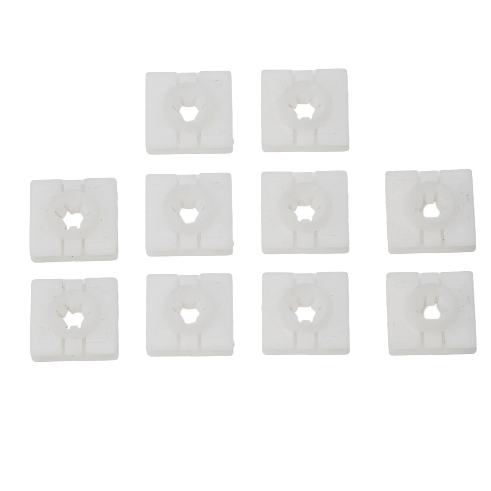 10Pcs White Rocket Molding Clips Suitable For Mercedes Fortwo 2008-2016 OE-0009912098 Plastic Auto Fasteners