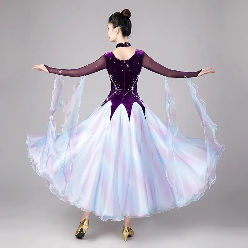 ملابس الرقص الحديثة للنساء قاعة الرقص المنافسة فستان طويل الأكمام كبير سوينغ الفالس فستان مرحلة أزياء مسرحية