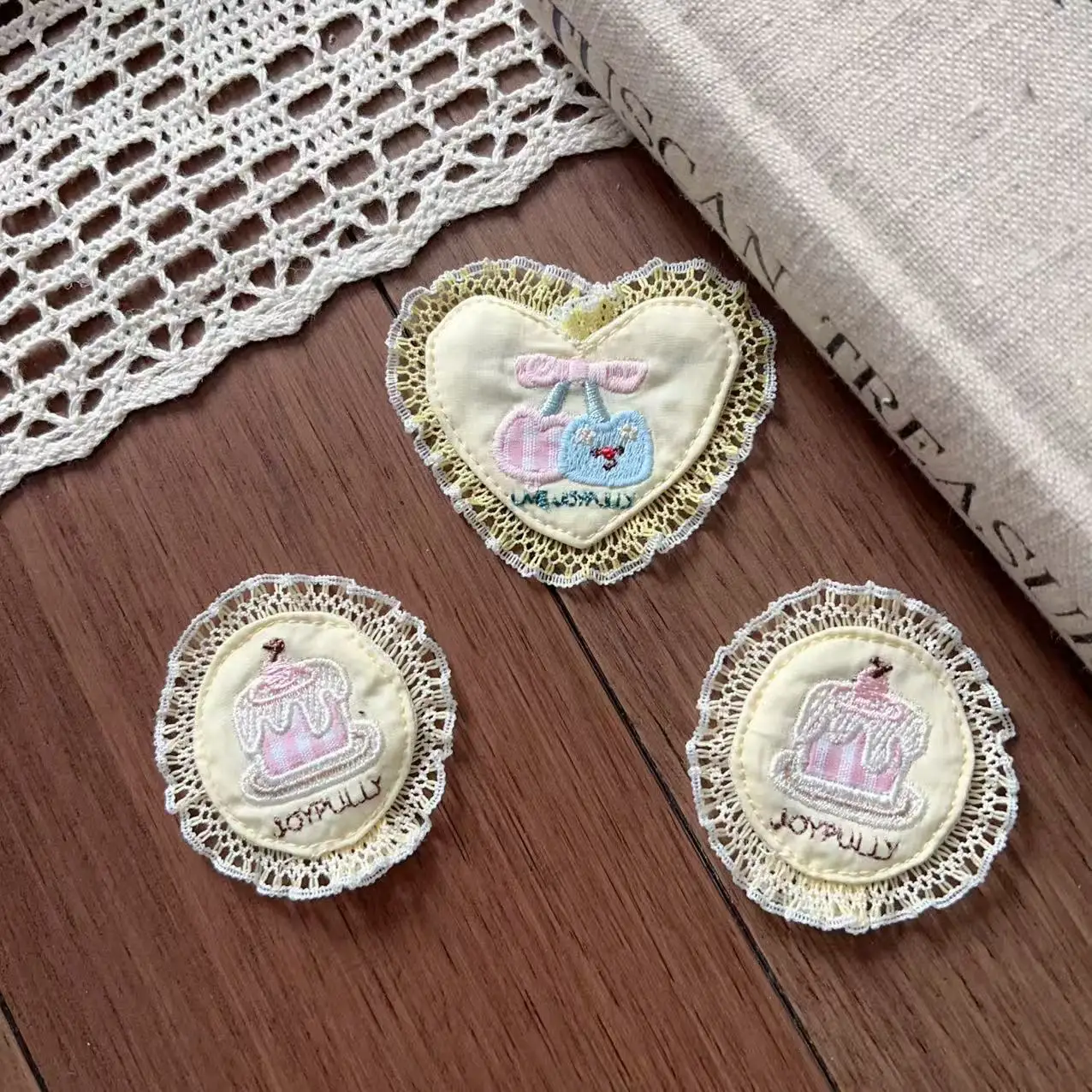 Sweet Embroidered Cake Heart Plaid Oval Hair Clip for Hat Decoration Premium Fabric Patch Sewing Accessory