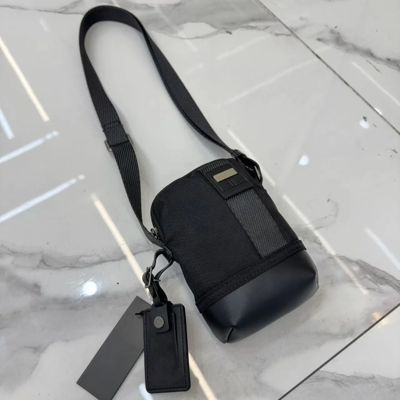 New mini nylon fashion casual shoulder messenger bag men's mobile phone mini sports bag