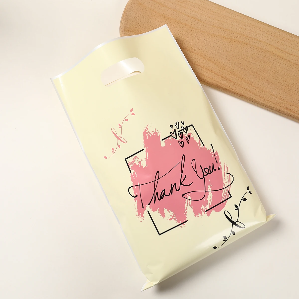 10/25/50 قطعة شكرا لك حقائب اليد البيج شكرا لك أكياس تغليف الهدايا أكياس الهدايا الصغيرة لمستلزمات الأعمال الصغيرة ديكور عيد الميلاد