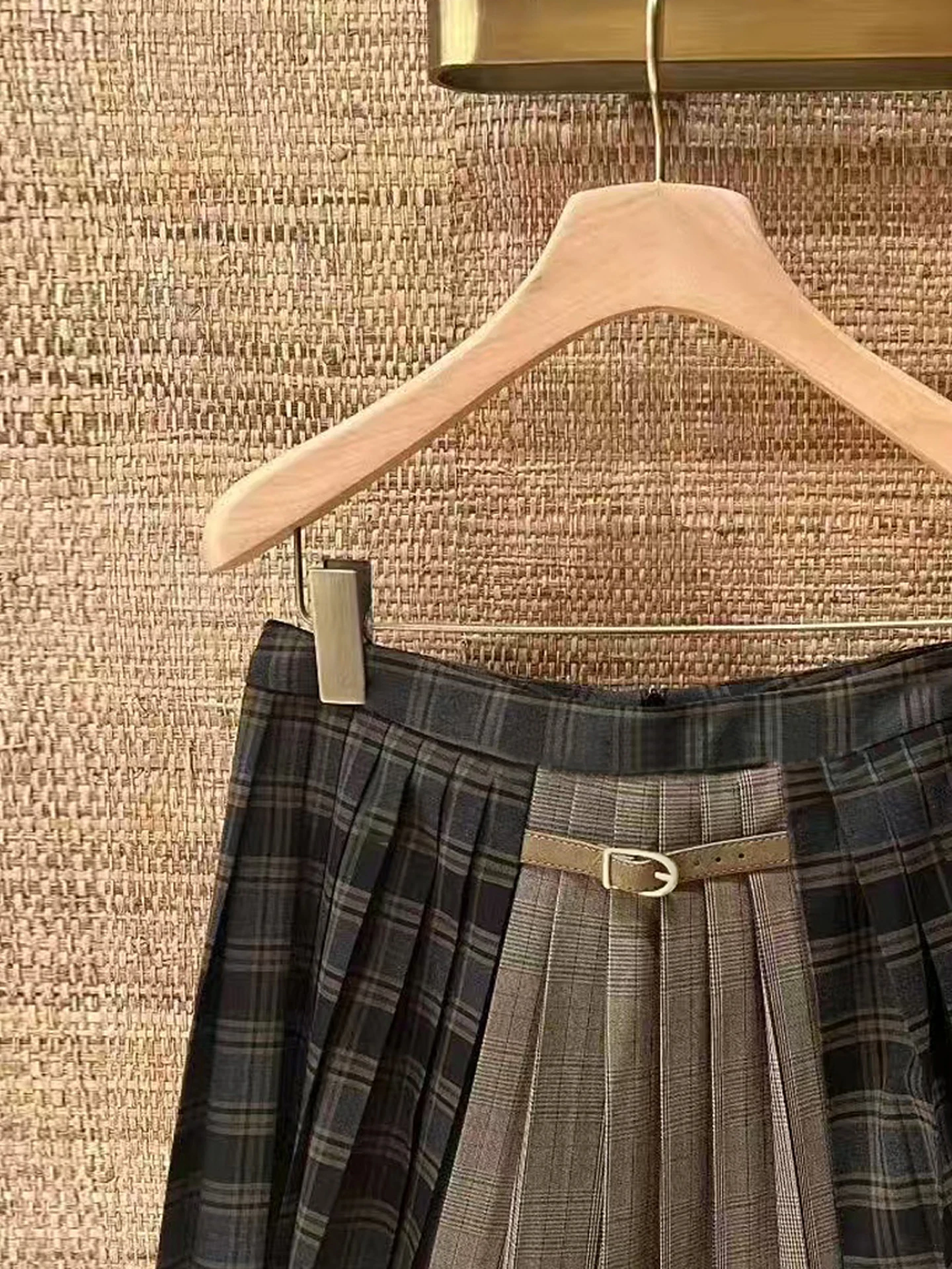 Spódnica z wysokim stanem, plisowana, jesienno-zimowa, w stylu uniwersyteckim, z nadrukiem, dopasowana do ciała, prosta spódnica do pracy.