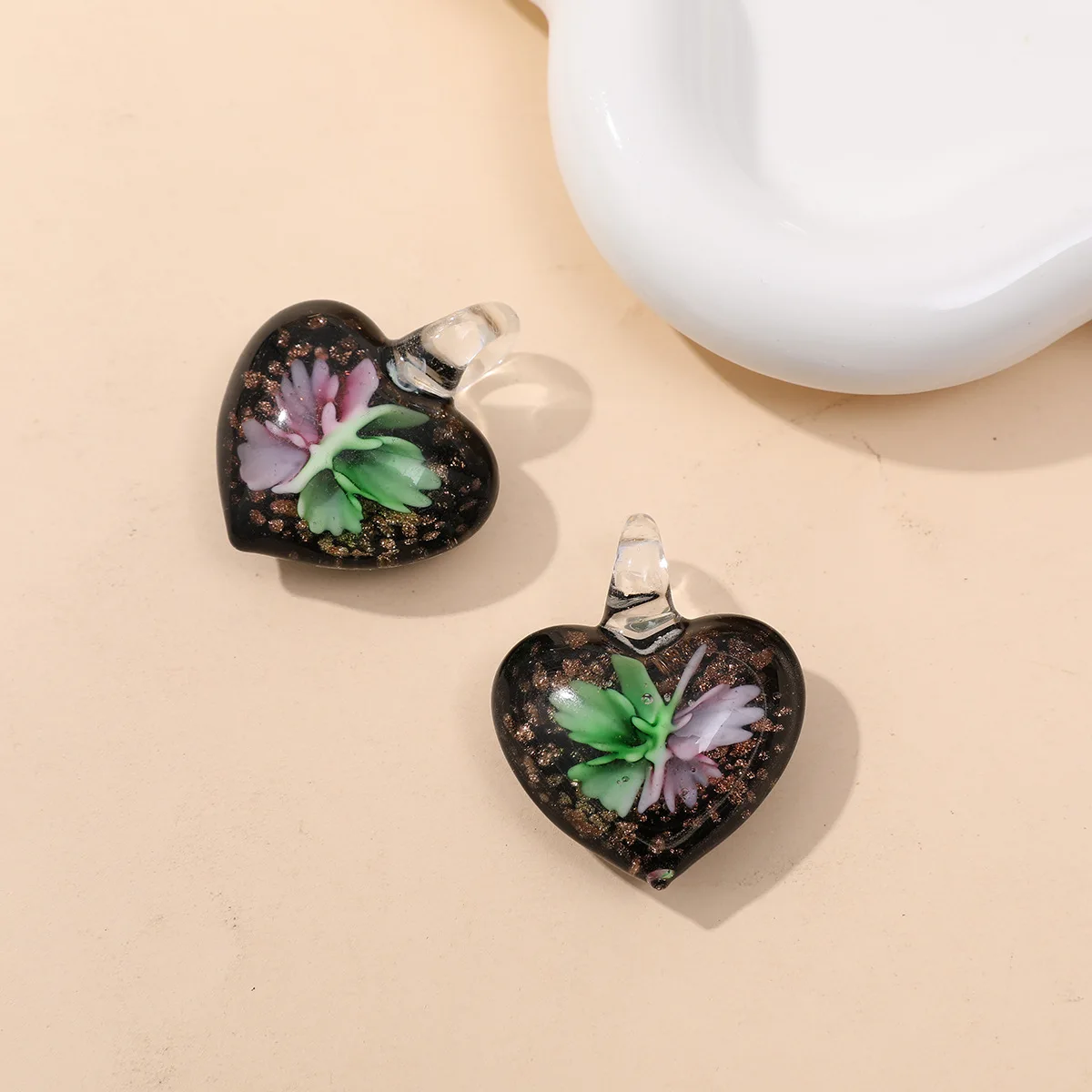 42*33 مللي متر جديد اليدوية مورانو Lampwork الزجاج الأسود مصفوفة القلب مختلط اللون قلادة النساء لصنع المجوهرات قلادة #3