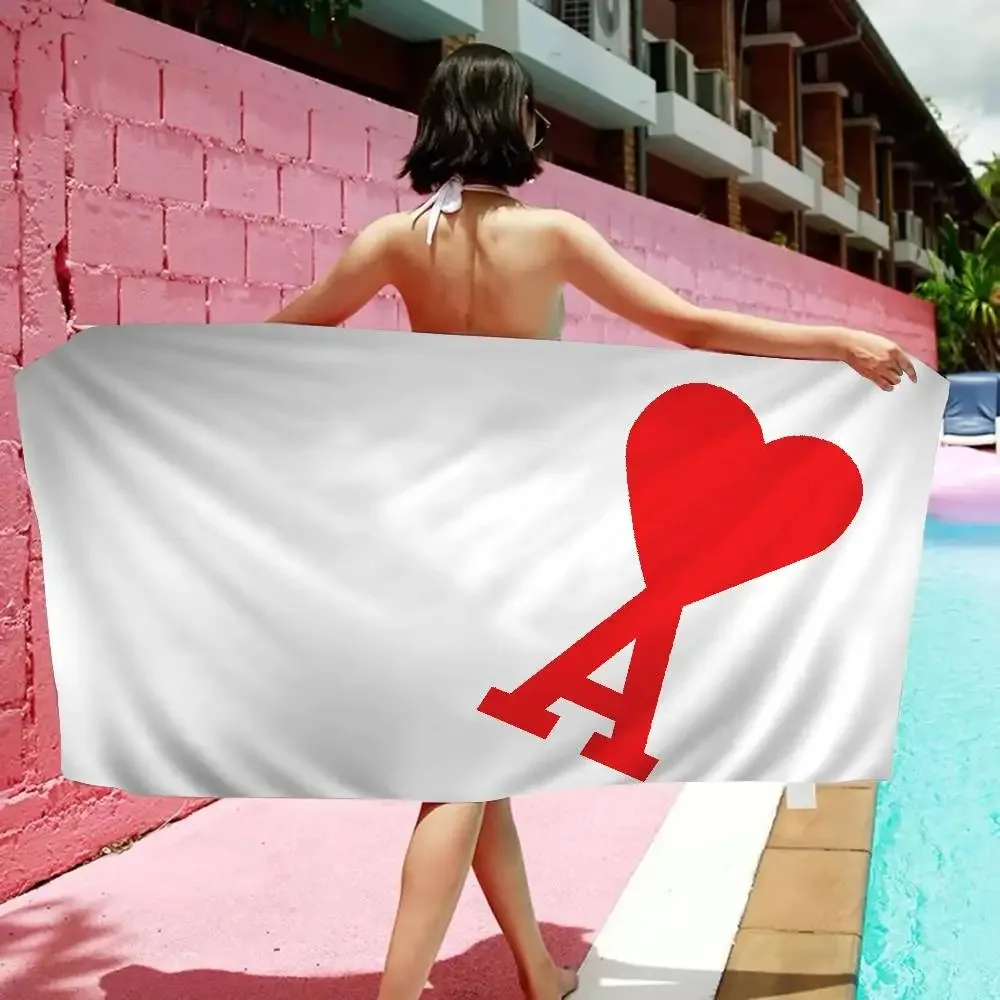Fashion Brand Style Red Heart Letter Oversized Quick Dry Beach Towel for Gym Beach Vacation Home Use