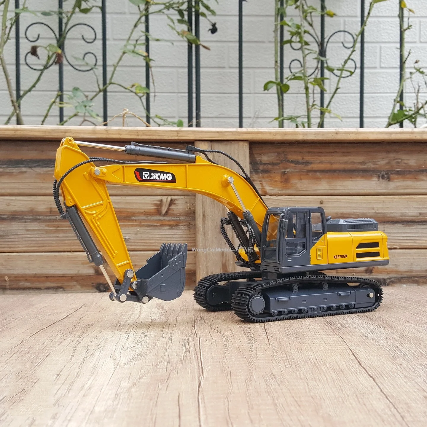 

Collectible Diecast Model Gift 1:40 Scale XCMG XE260GK Hydraulic Excavator Construction Vehicle Alloy Model,Wholesale
