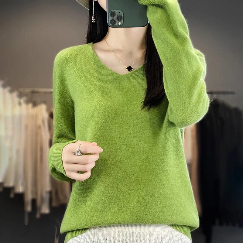 First-line ready-to-wear 100% pure sweater women loose slim knit bottoming shirt solid color fashion V-neck Joker sweater