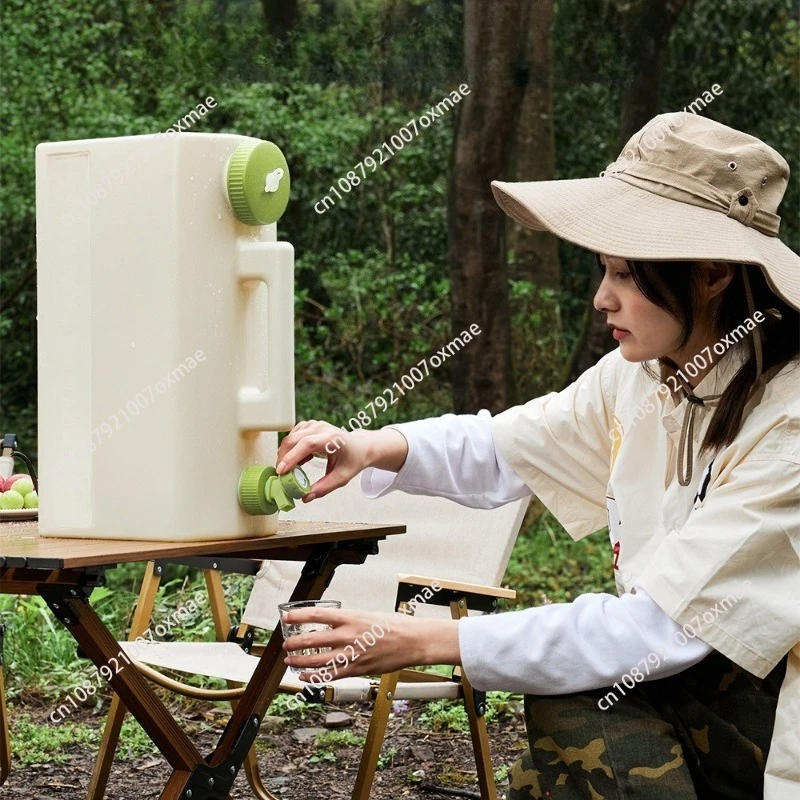 Manufacturer outdoor camping portable portable car water storage tank with faucet food grade rectangular large capacity bucket